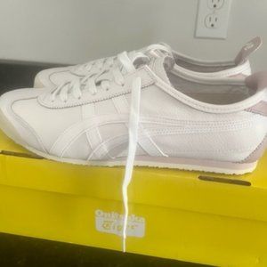 ONITSUKA Tiger NWT Shoes
